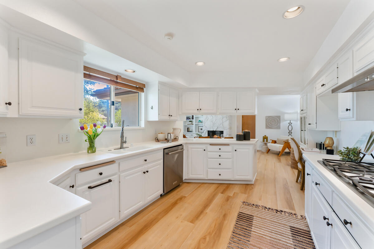 4548 Camino Molinero