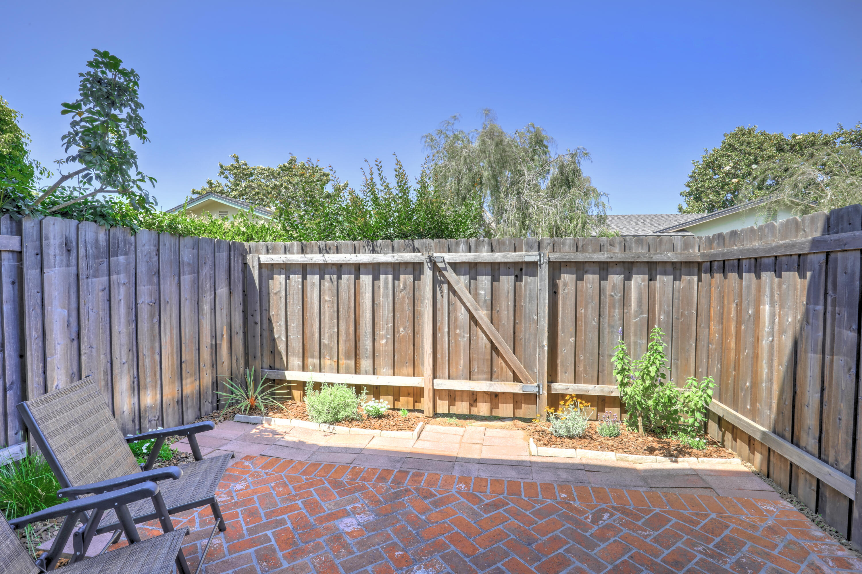 5006 Ponderosa Way