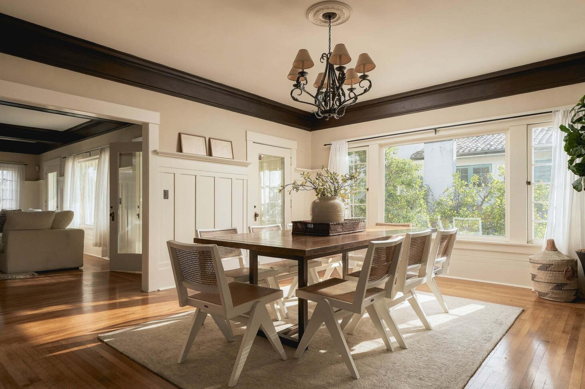 21 E Mission Street