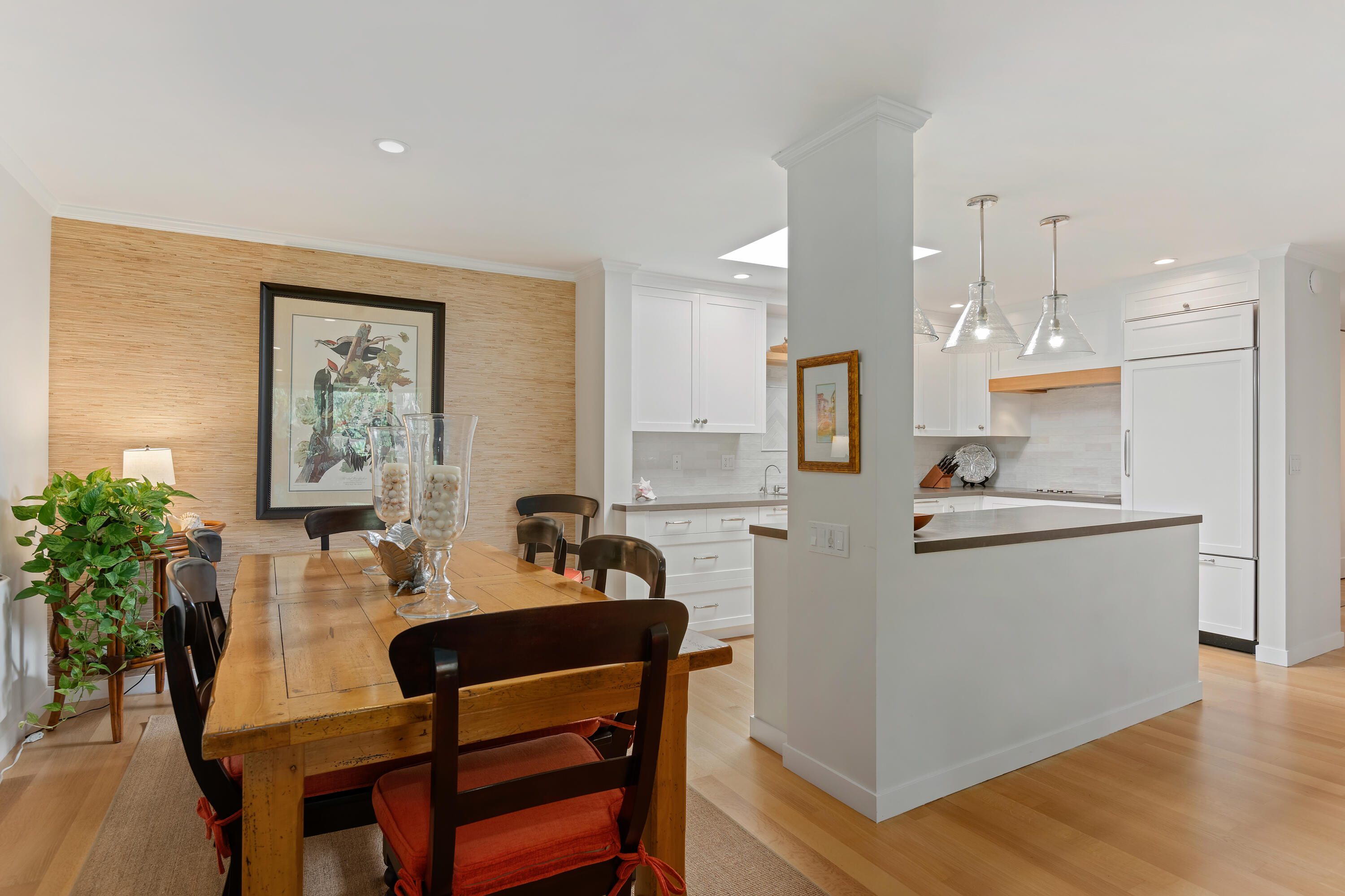 1220 Coast Village Road 303