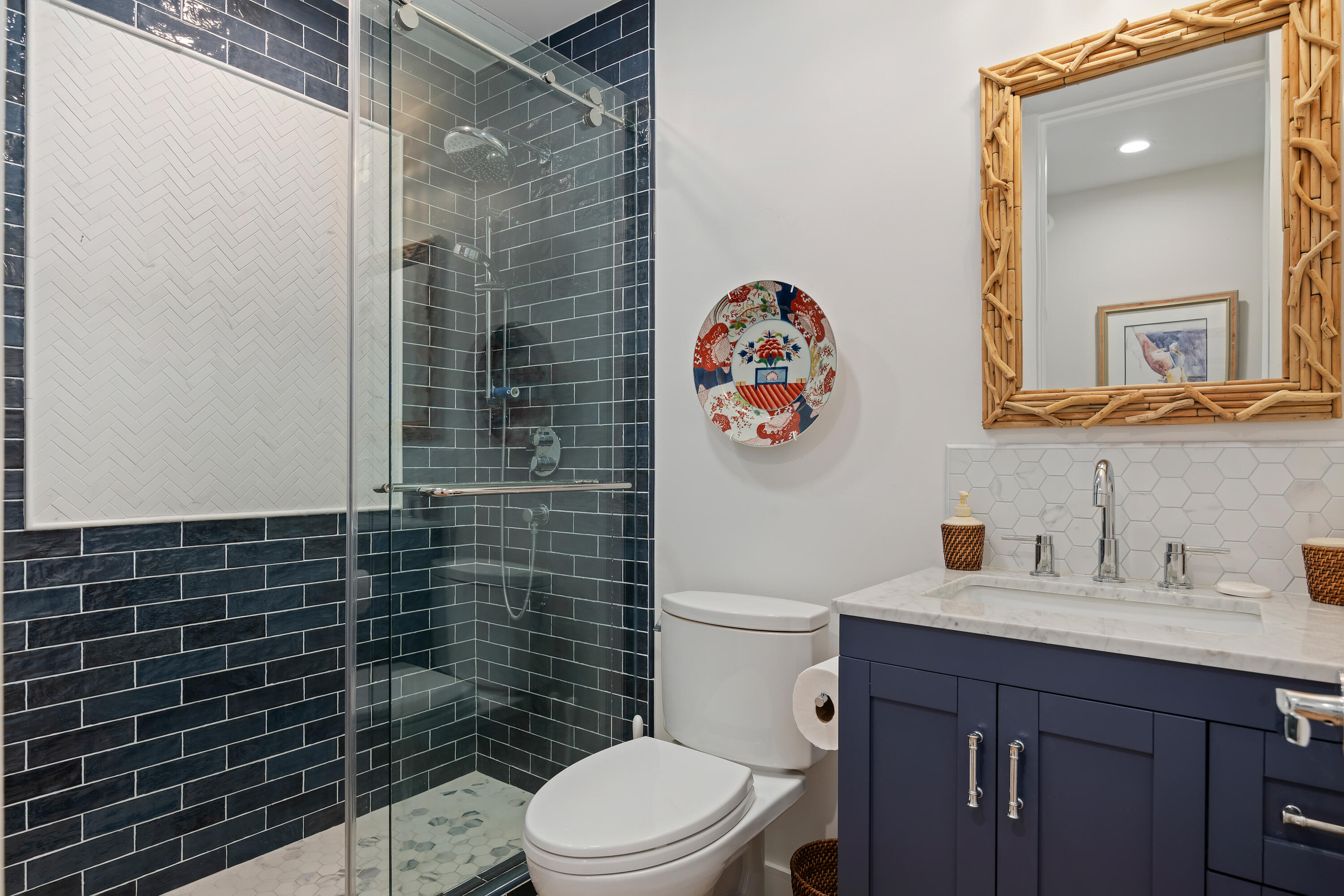 1220 Coast Village Road 303