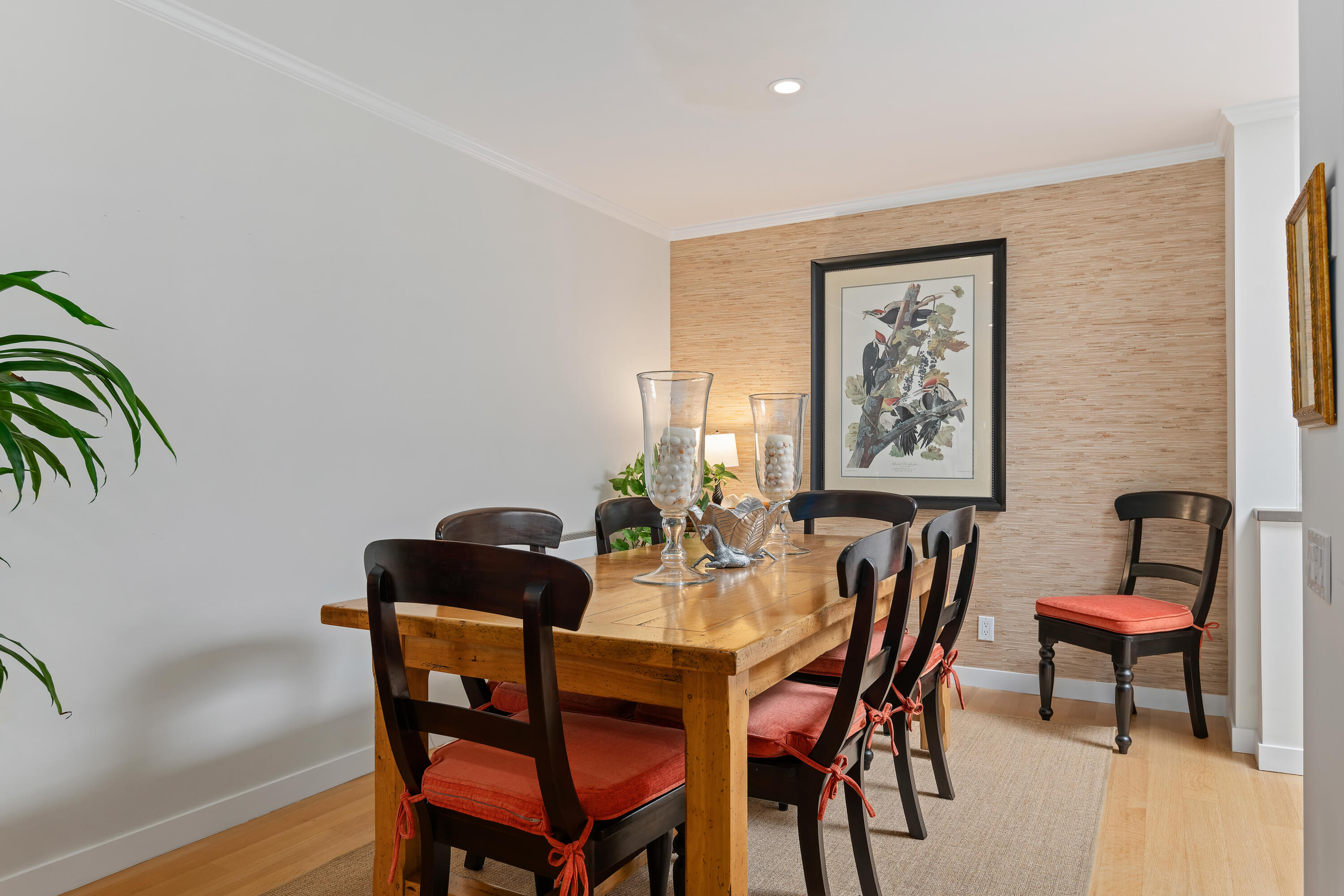 1220 Coast Village Road 303