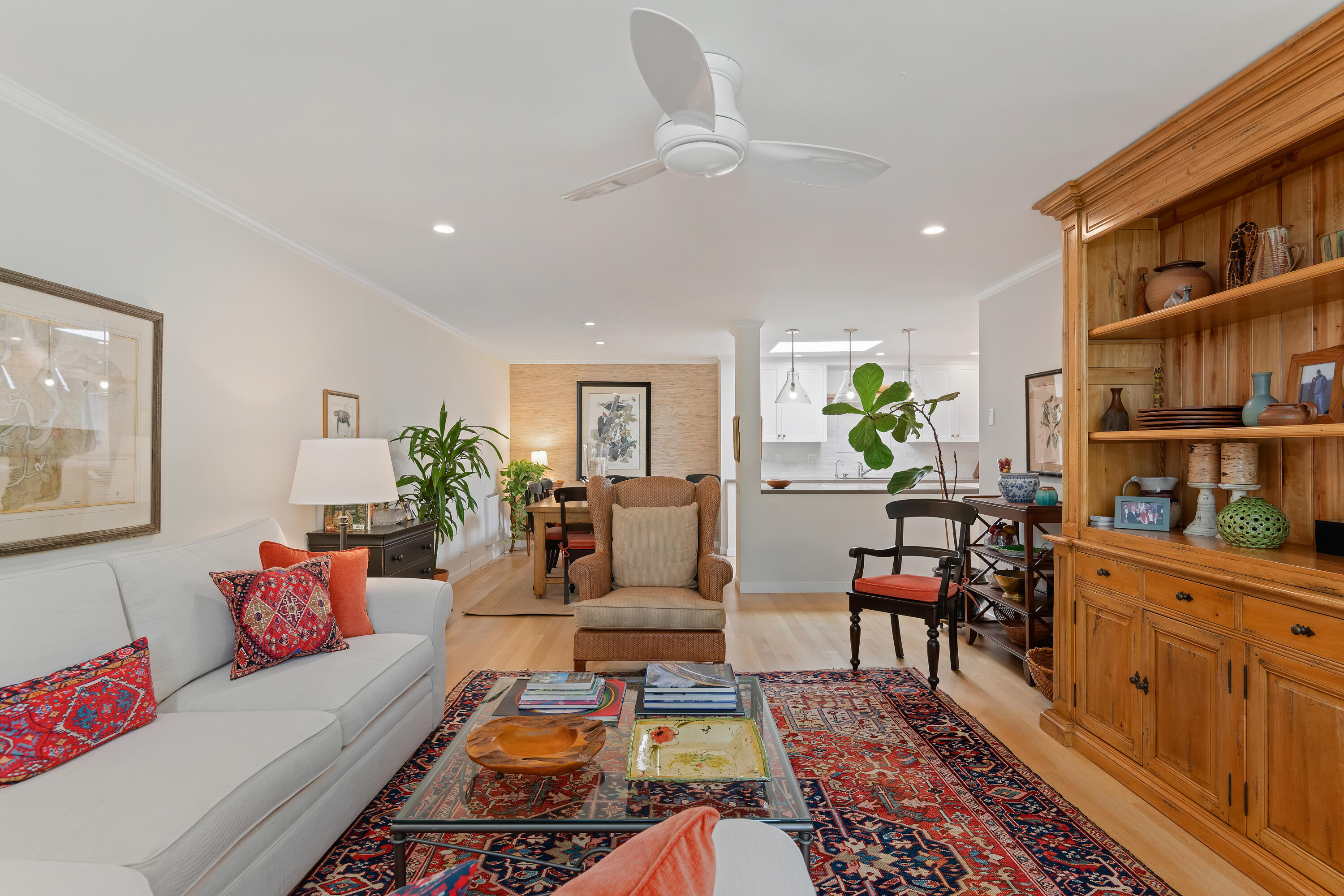 1220 Coast Village Road 303