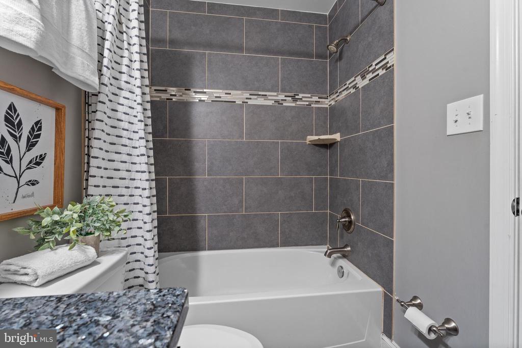 3426 FAIT AVENUE