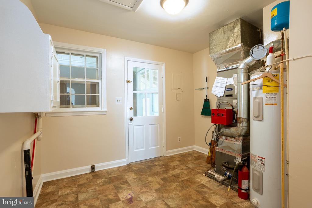 6518 DOGWOOD ROAD
