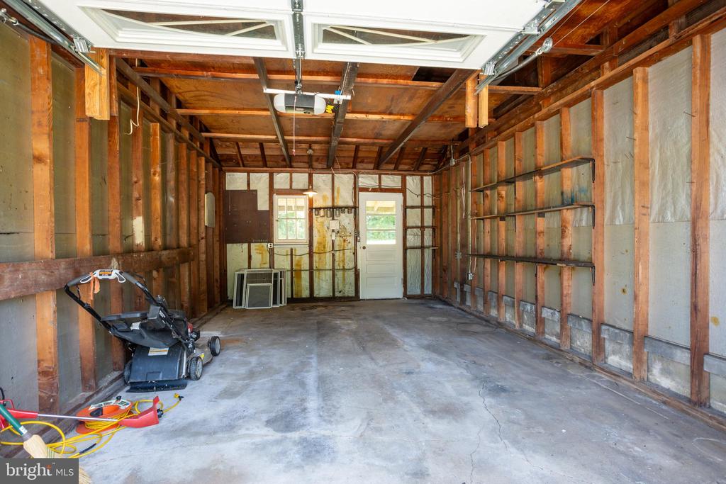 6518 DOGWOOD ROAD