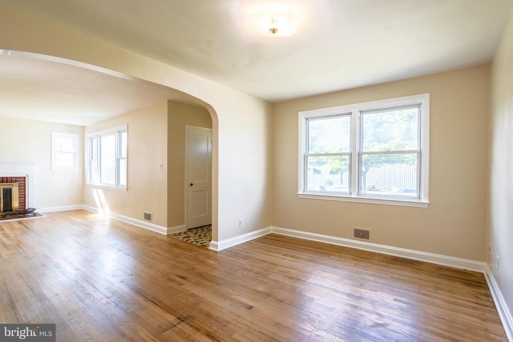 6518 DOGWOOD ROAD