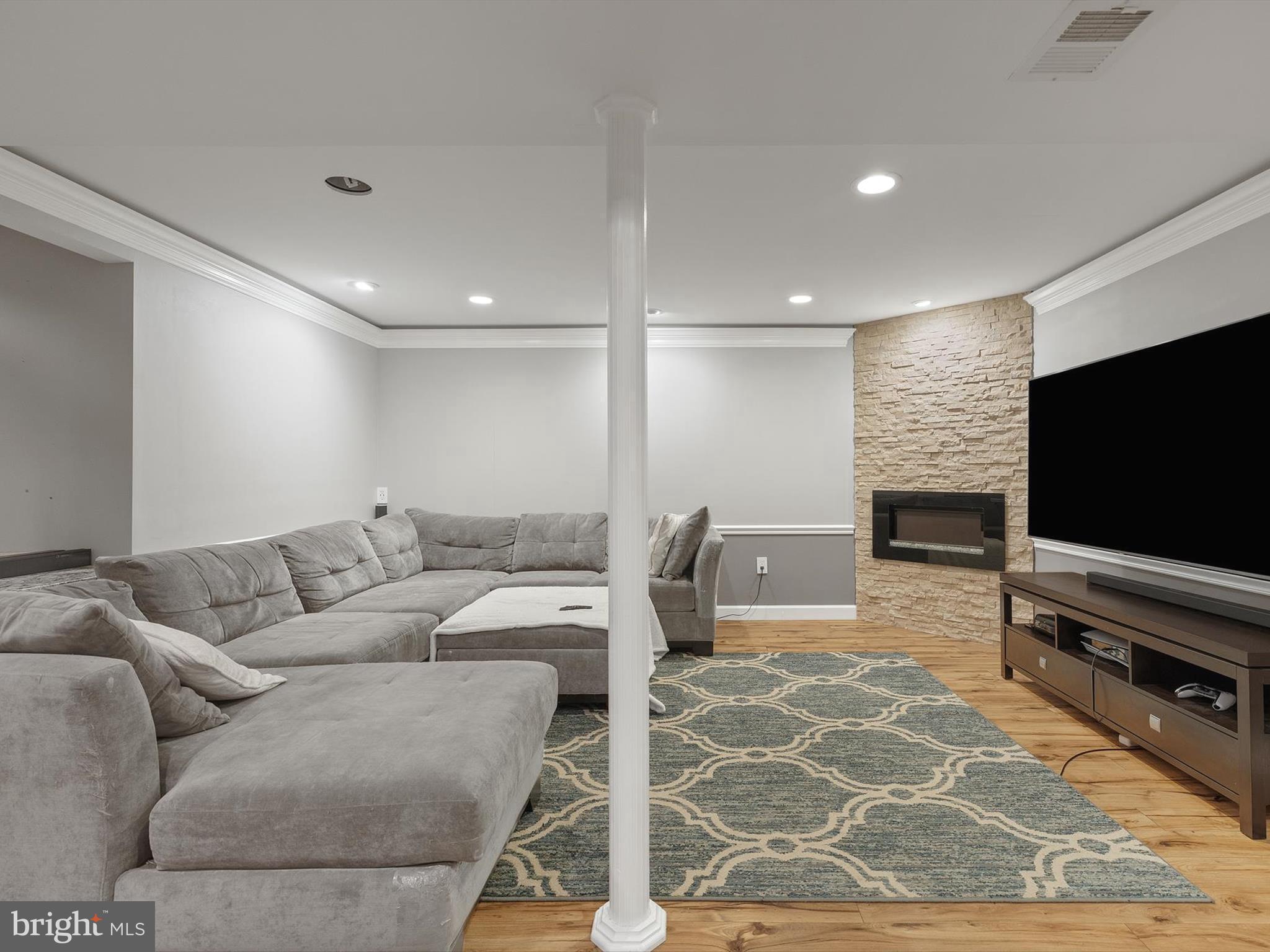 3603 KINGS POINT ROAD