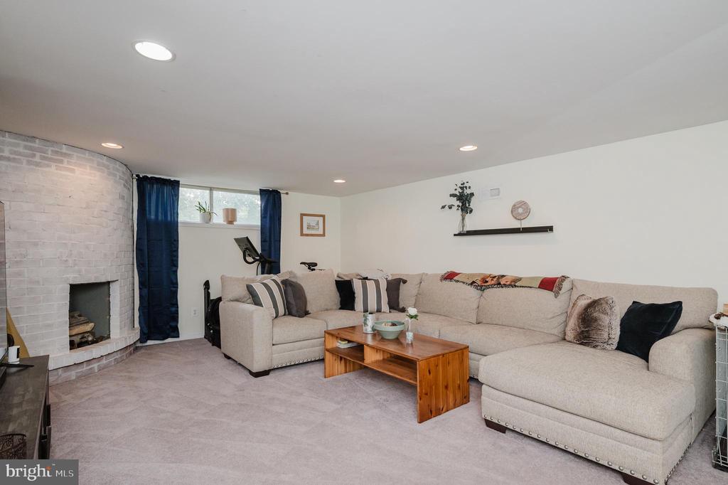 10202 DAVENTRY DRIVE