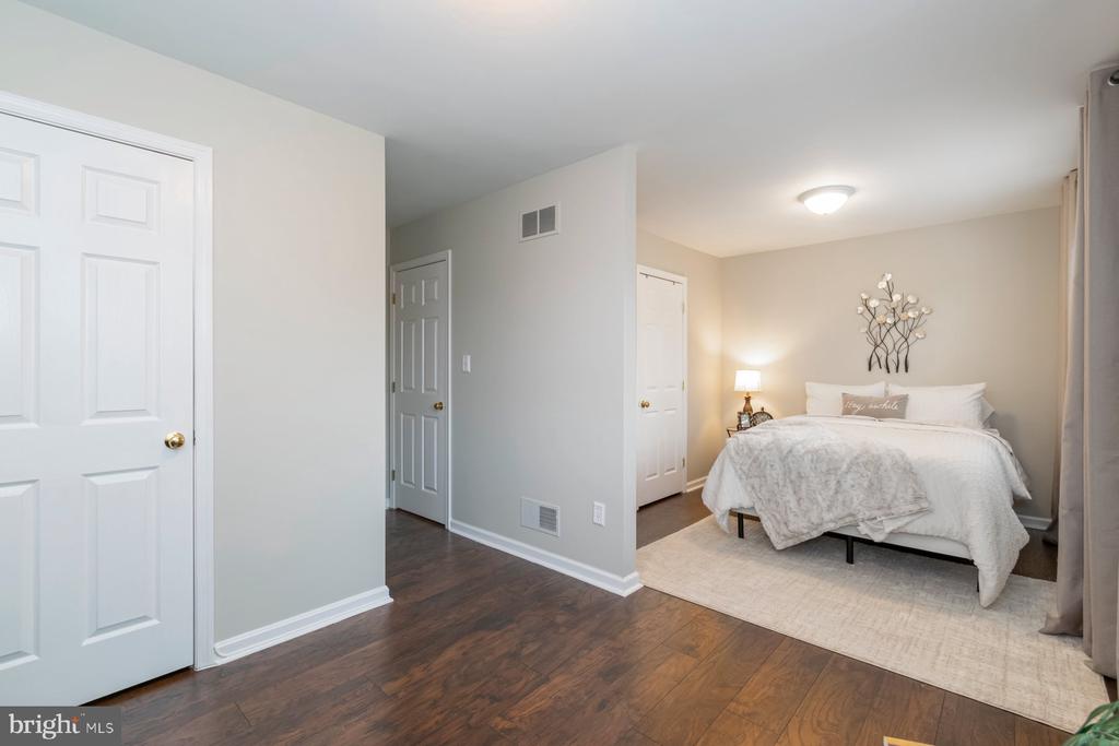 408 STACY LEE COURT