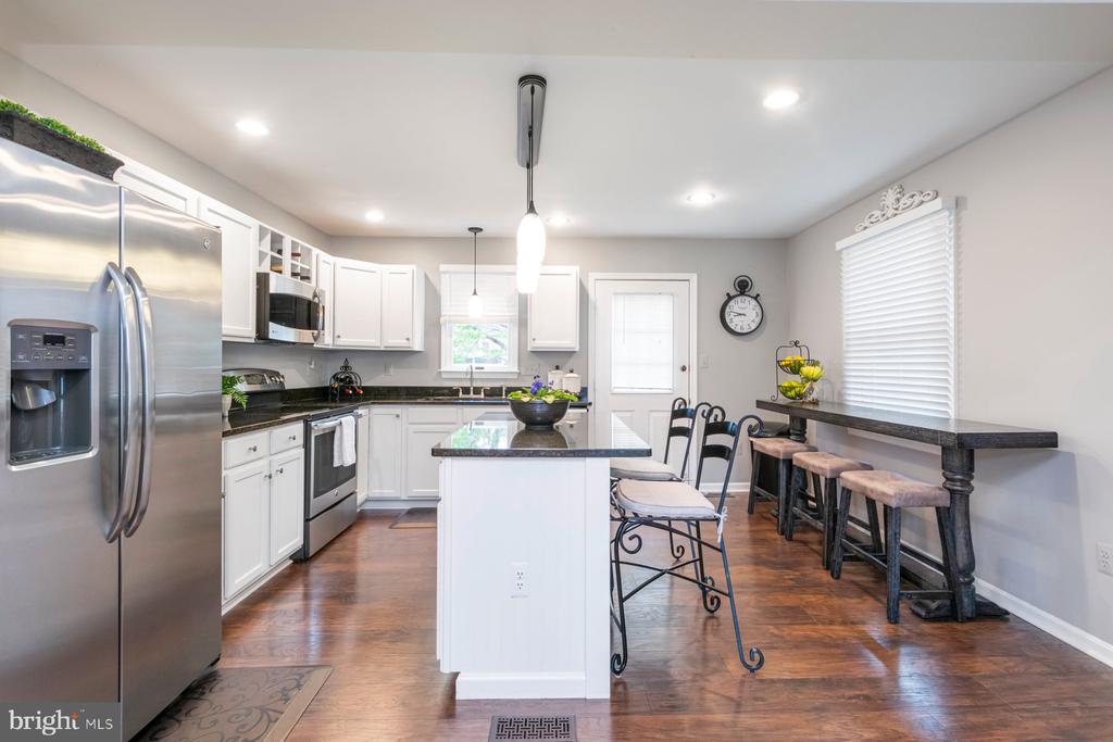 408 STACY LEE COURT
