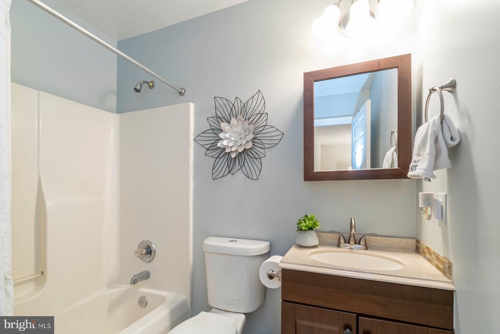 408 STACY LEE COURT