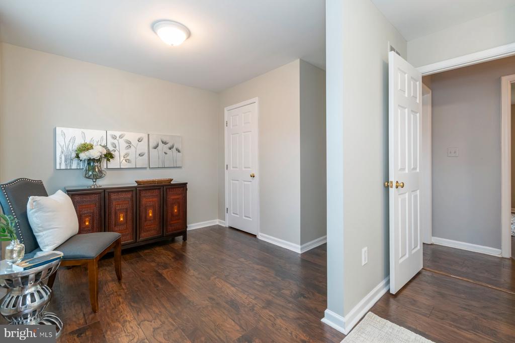 408 STACY LEE COURT