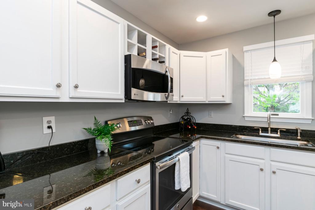 408 STACY LEE COURT
