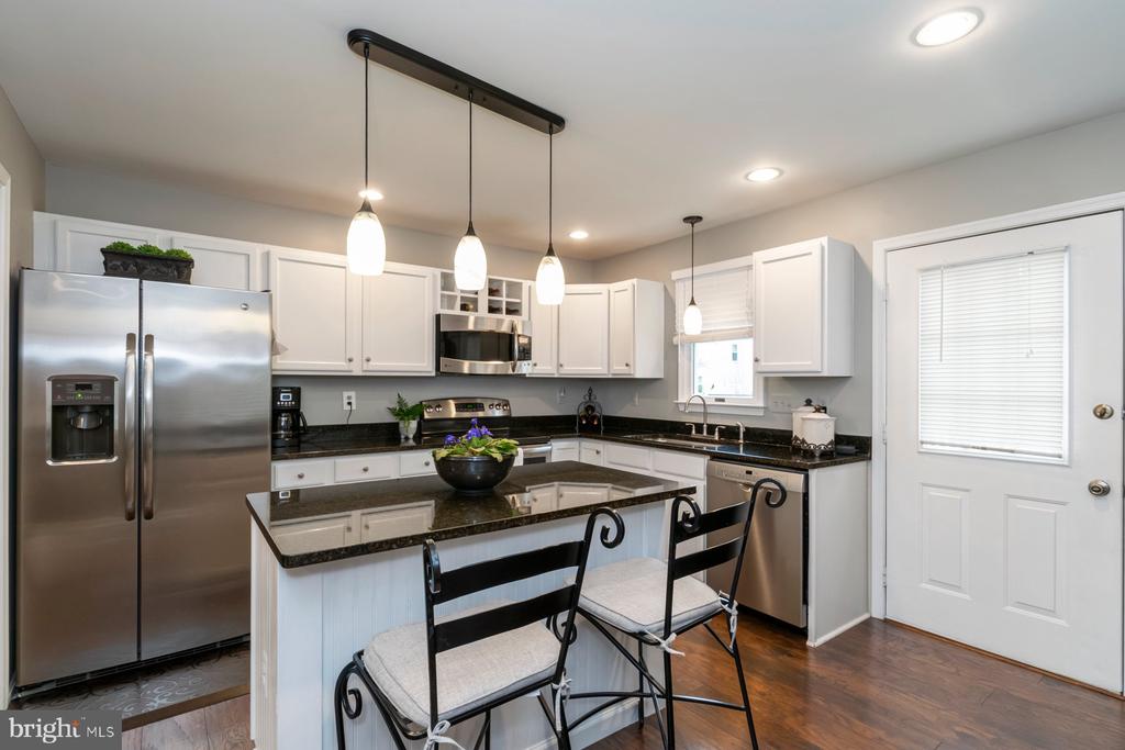 408 STACY LEE COURT