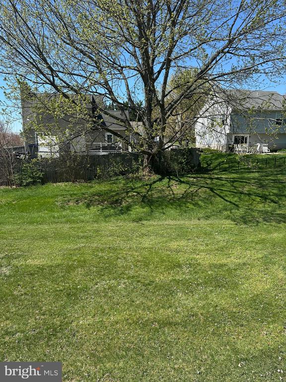 408 STACY LEE COURT