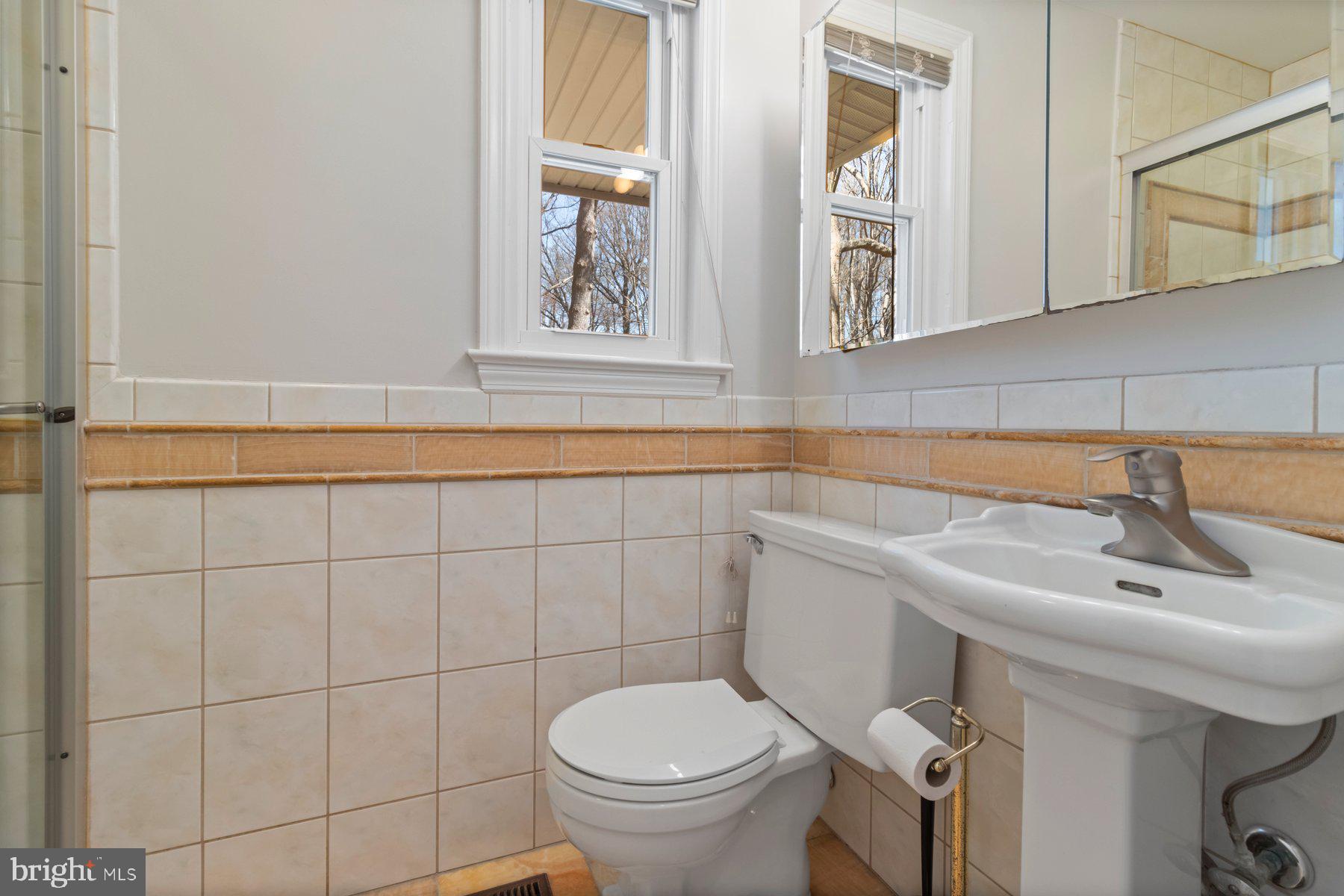 10401 NORTHDALE ROAD