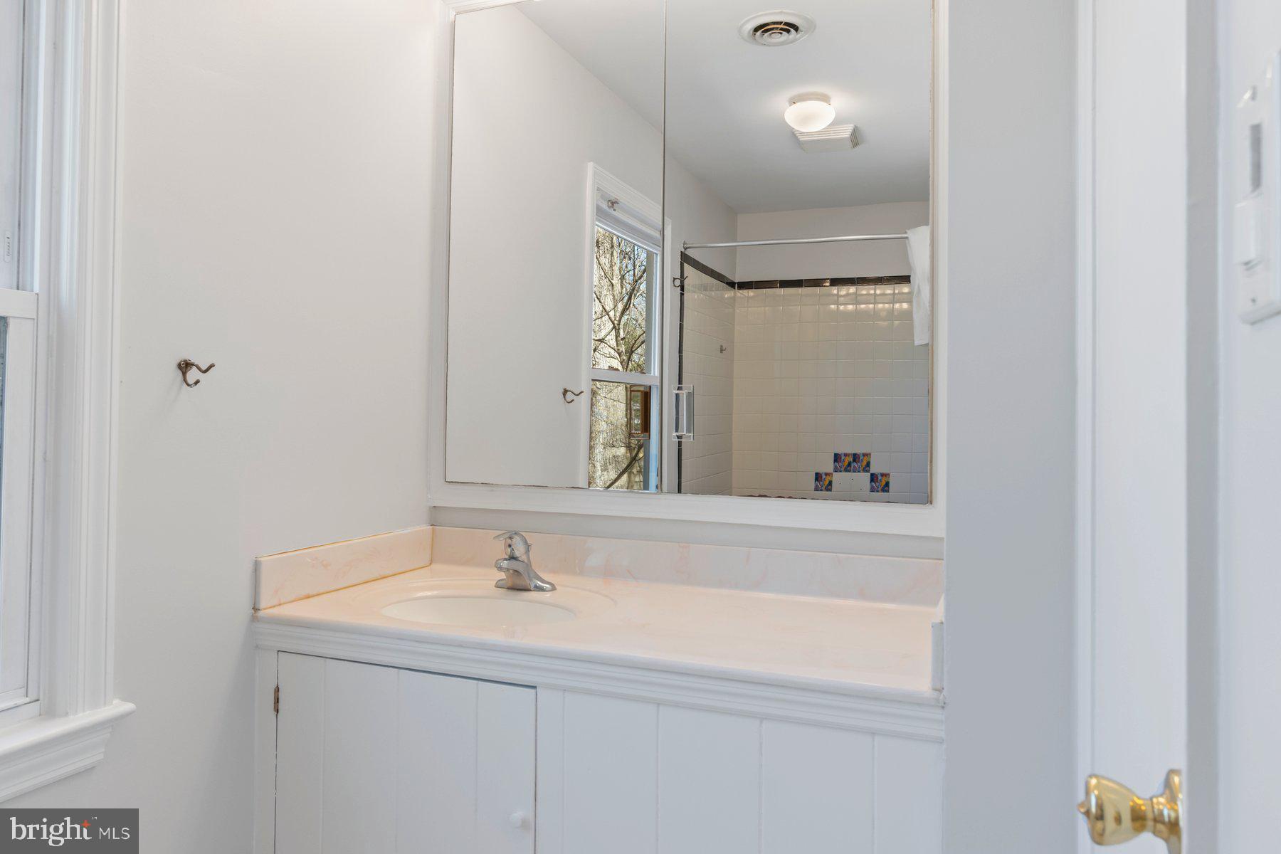 10401 NORTHDALE ROAD