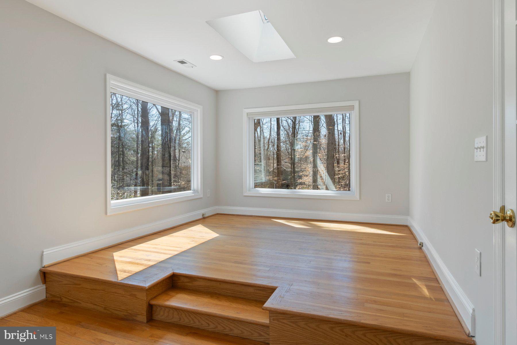 10401 NORTHDALE ROAD