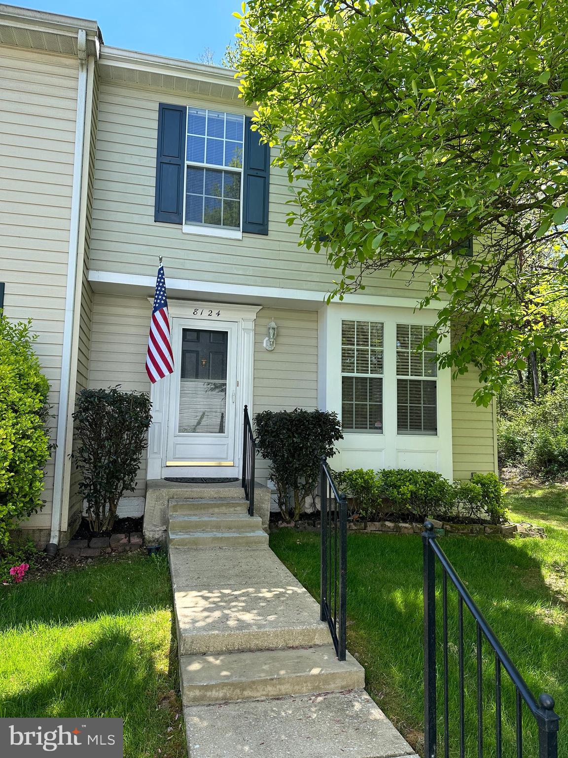 8124 WOODWARD STREET