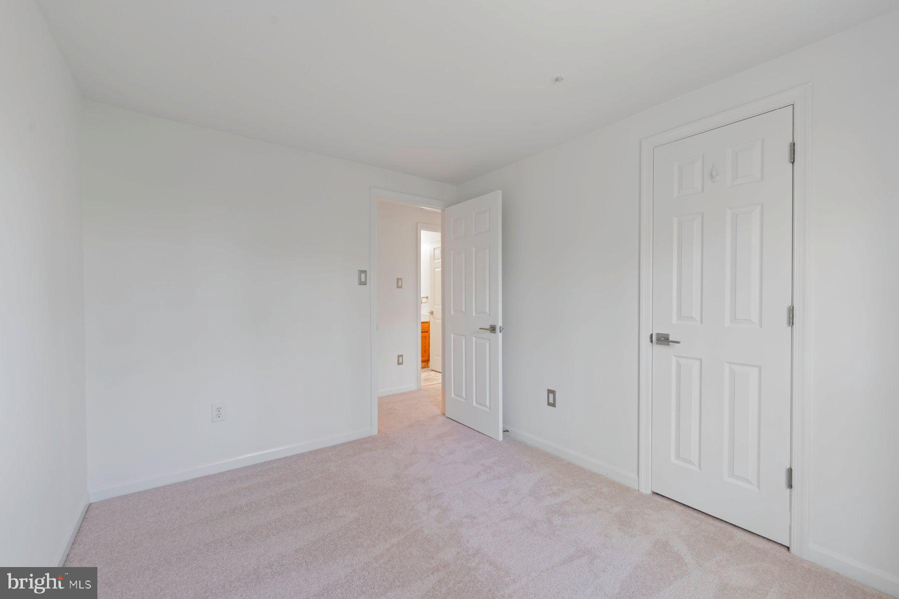 8124 WOODWARD STREET