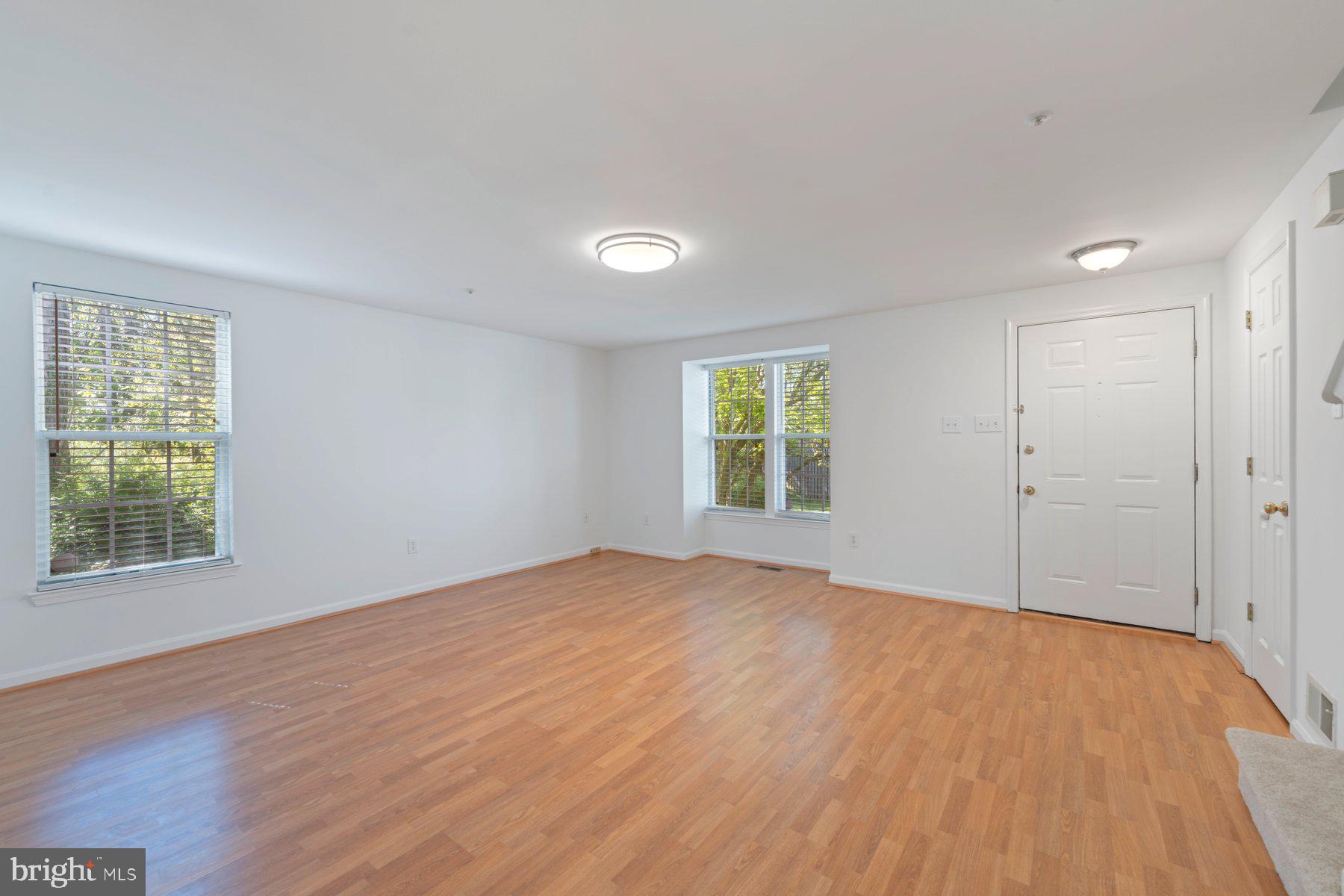 8124 WOODWARD STREET