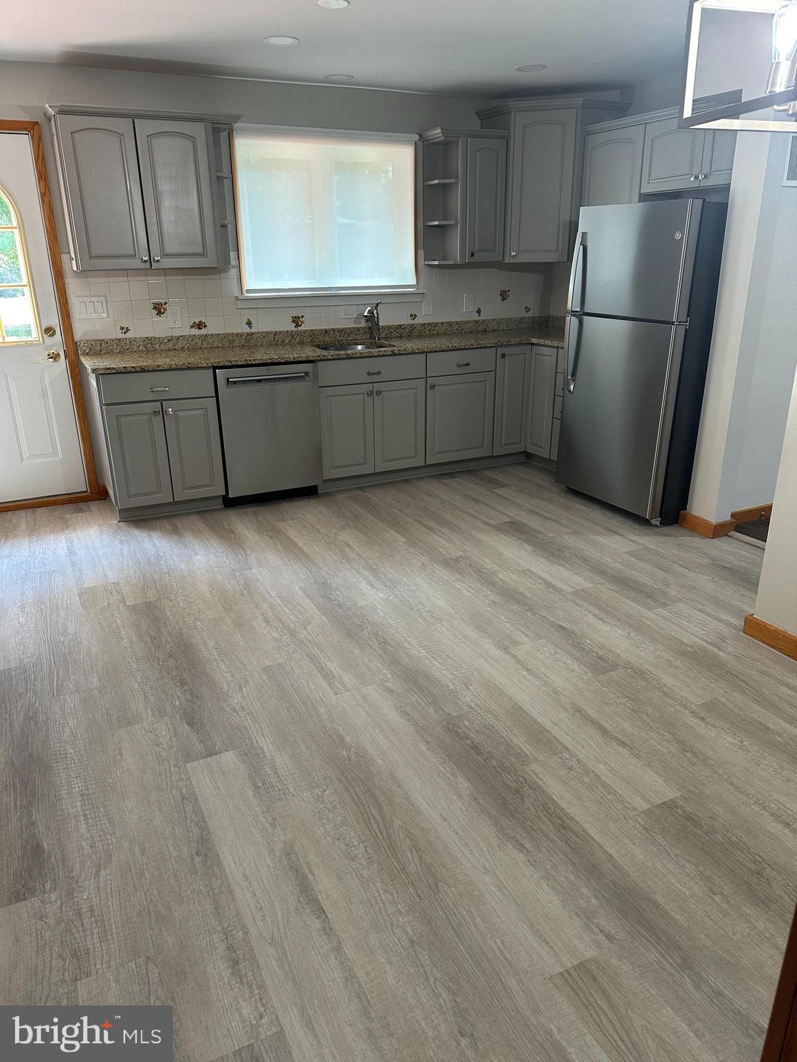 6804 SANTA MARIA AVENUE