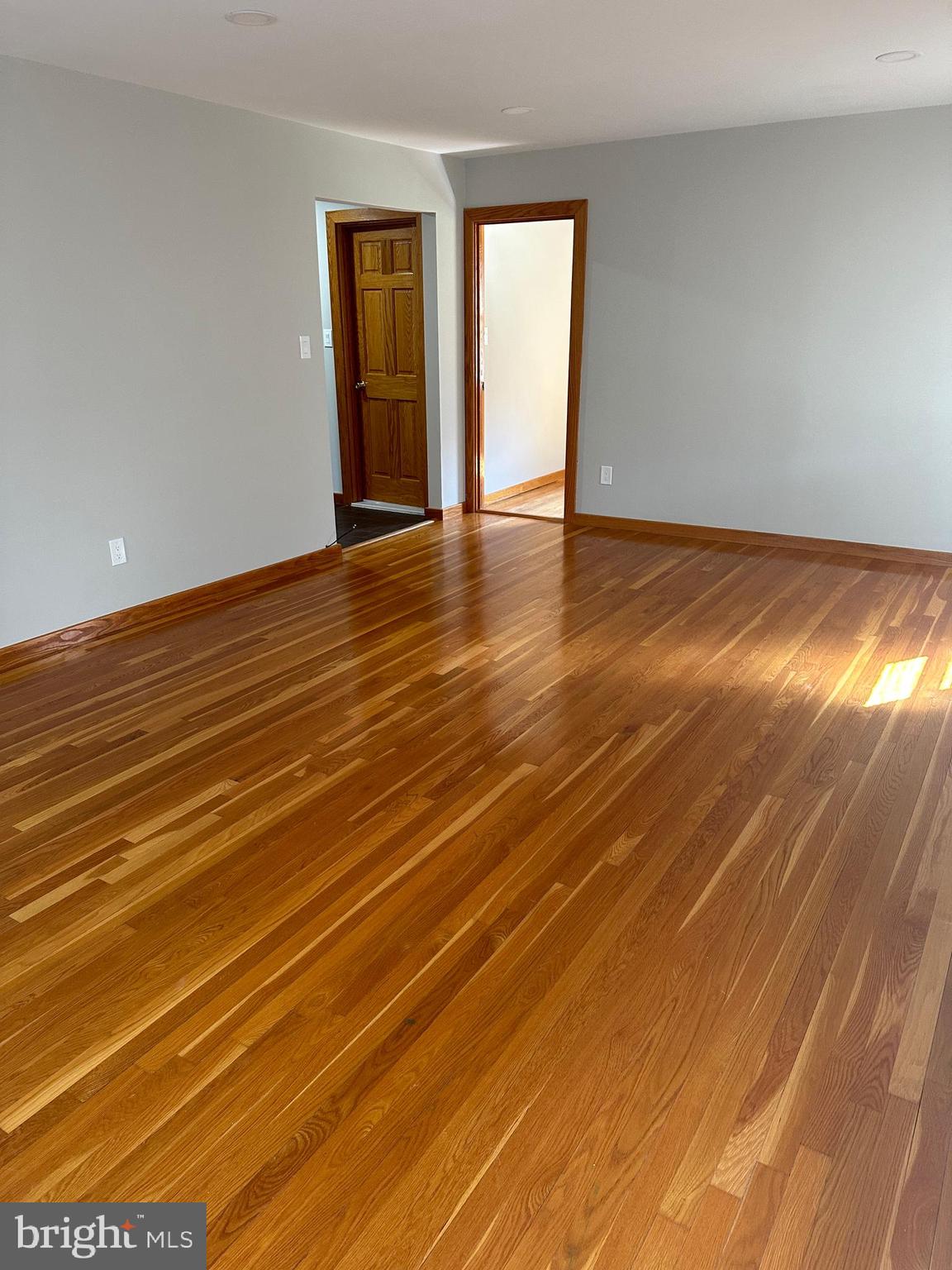 6804 SANTA MARIA AVENUE