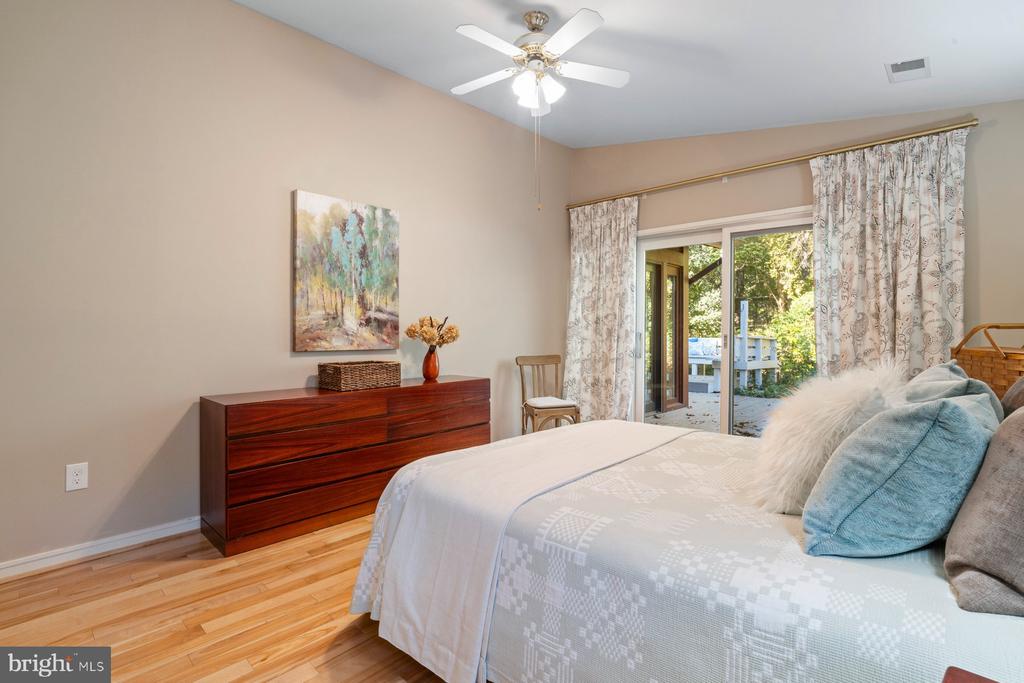 6340 SUNNY SPRING