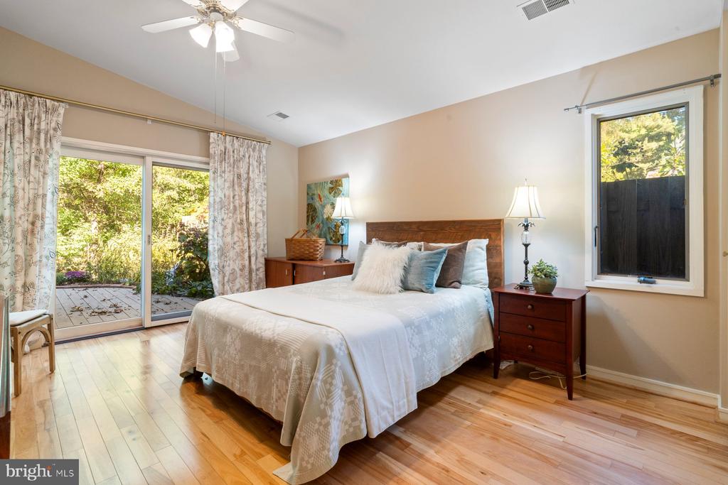 6340 SUNNY SPRING