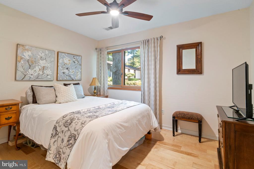 6340 SUNNY SPRING