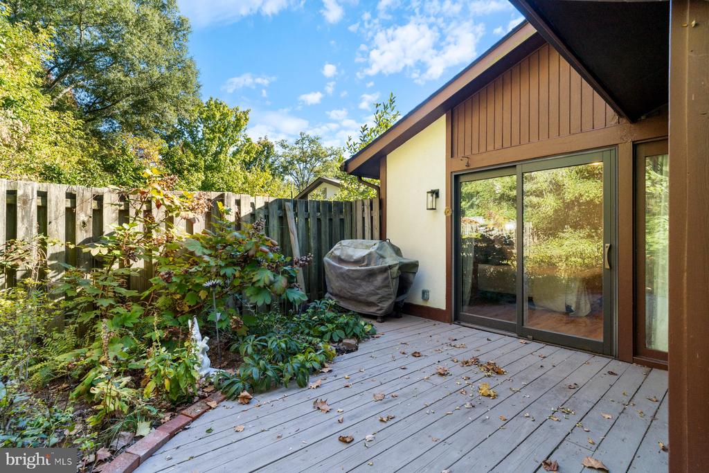 6340 SUNNY SPRING