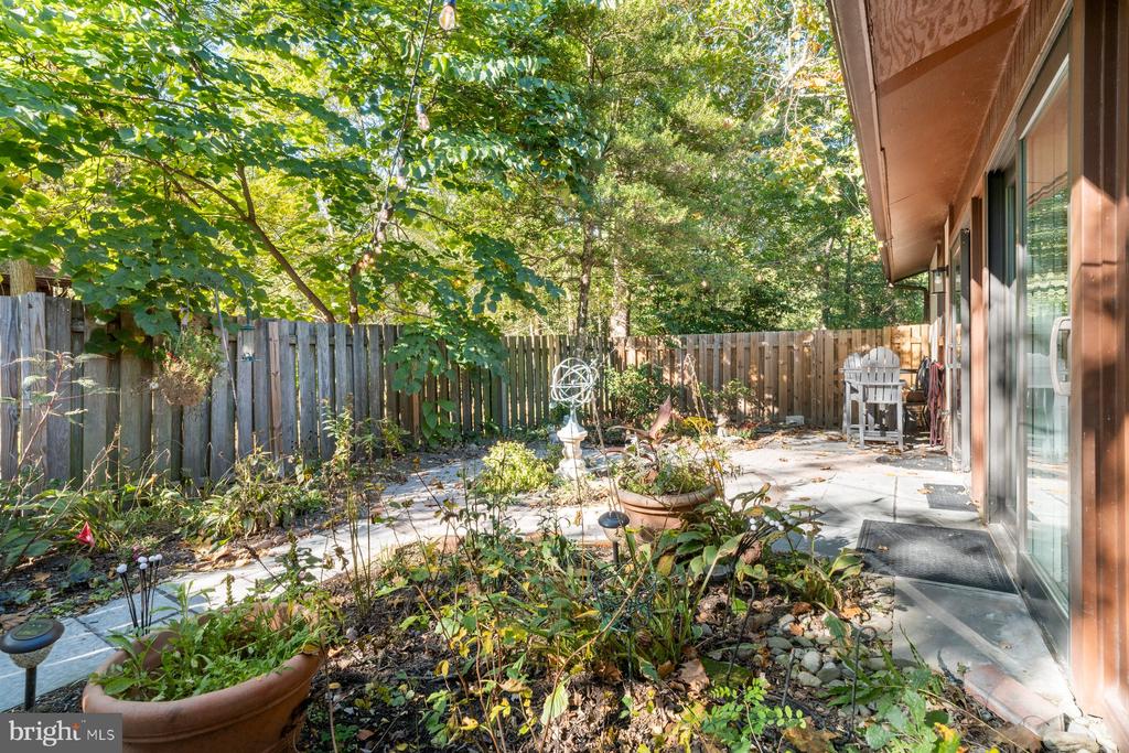 6340 SUNNY SPRING