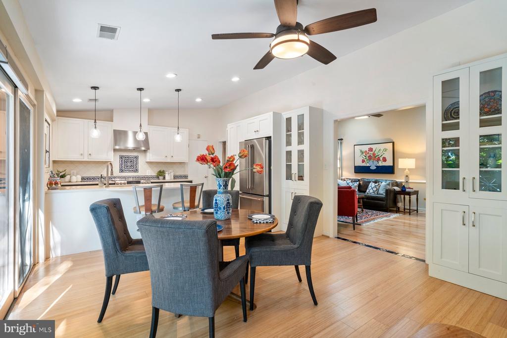 6340 SUNNY SPRING
