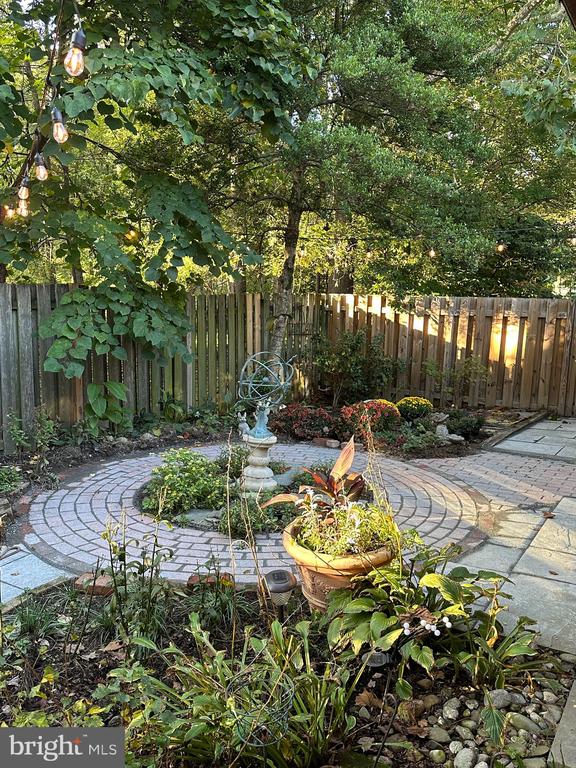 6340 SUNNY SPRING