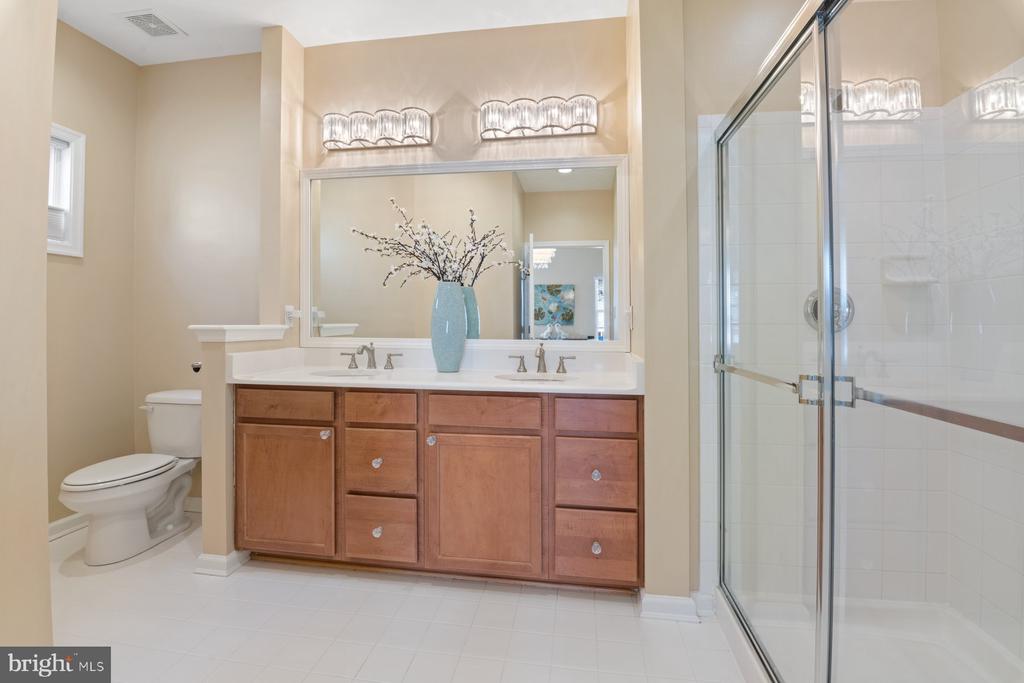 8538 DINA LANE 48