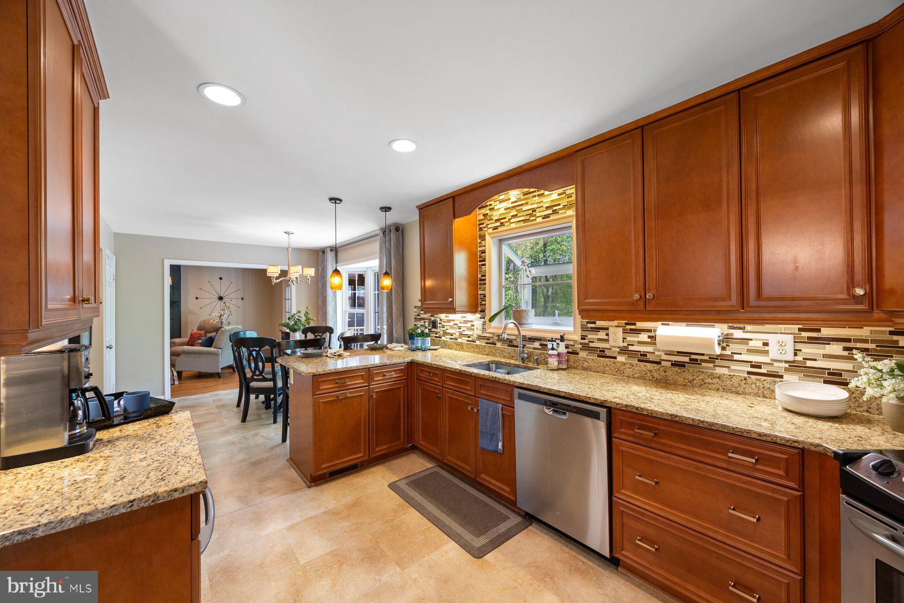 7185 RIVERS EDGE ROAD