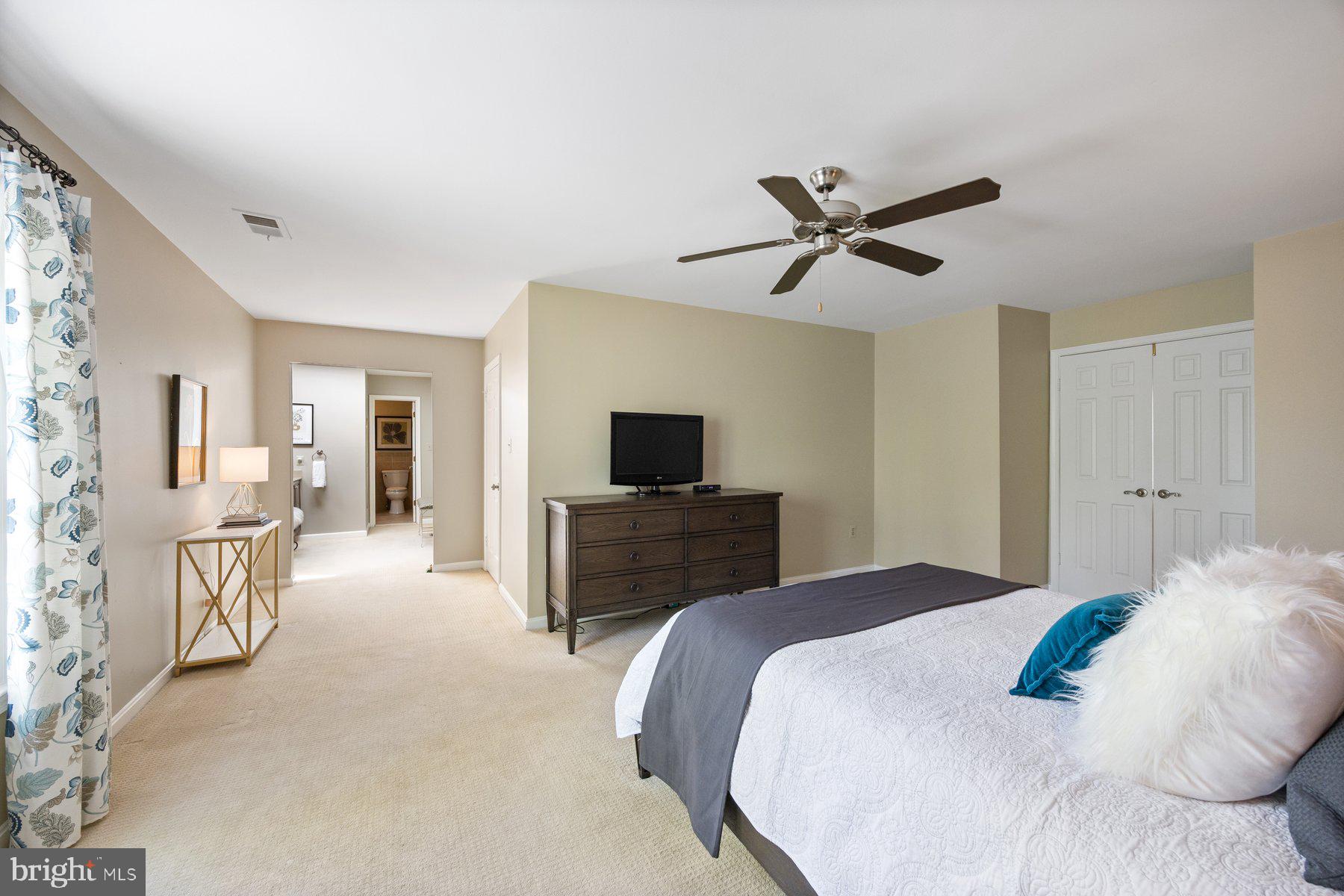 7185 RIVERS EDGE ROAD