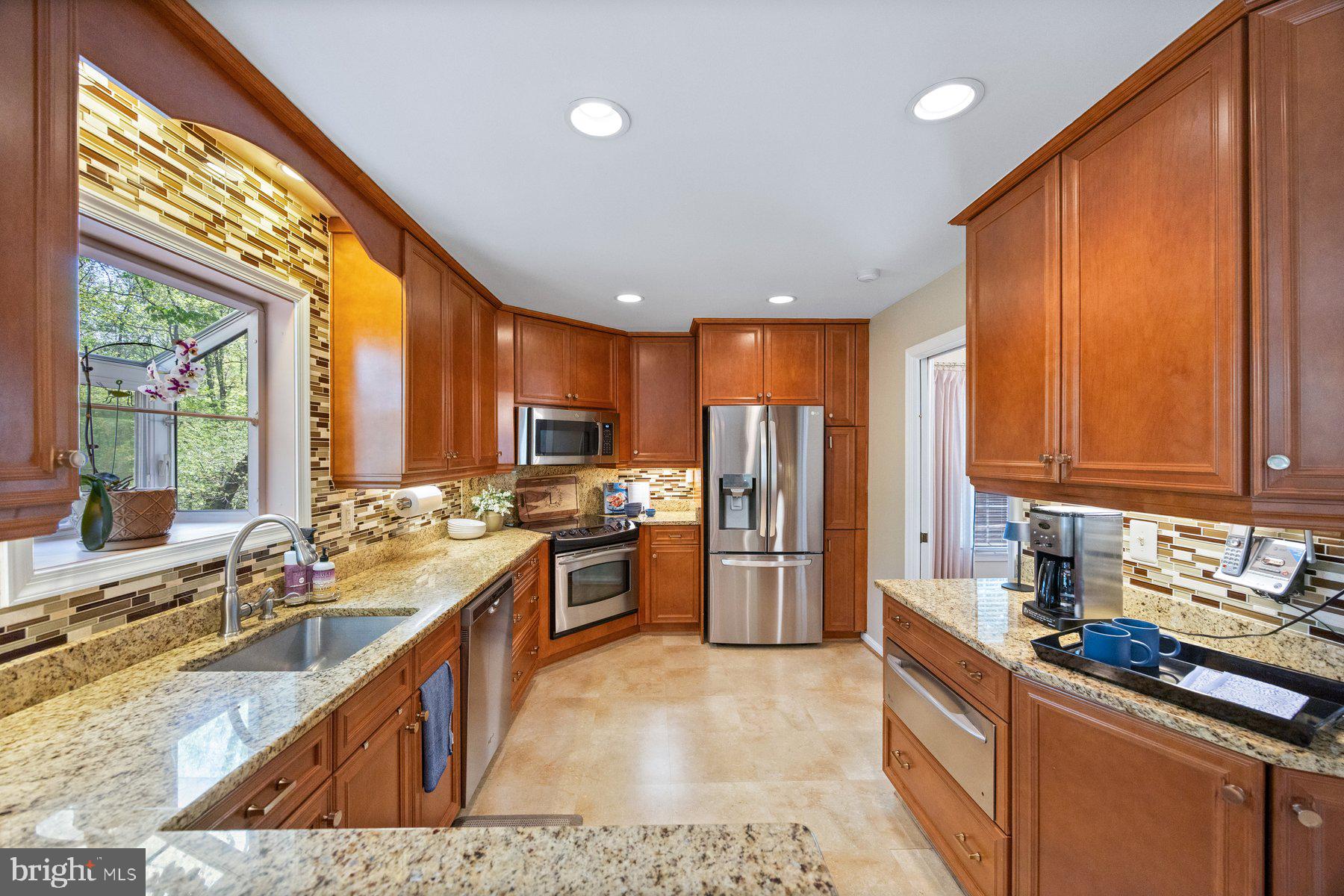 7185 RIVERS EDGE ROAD