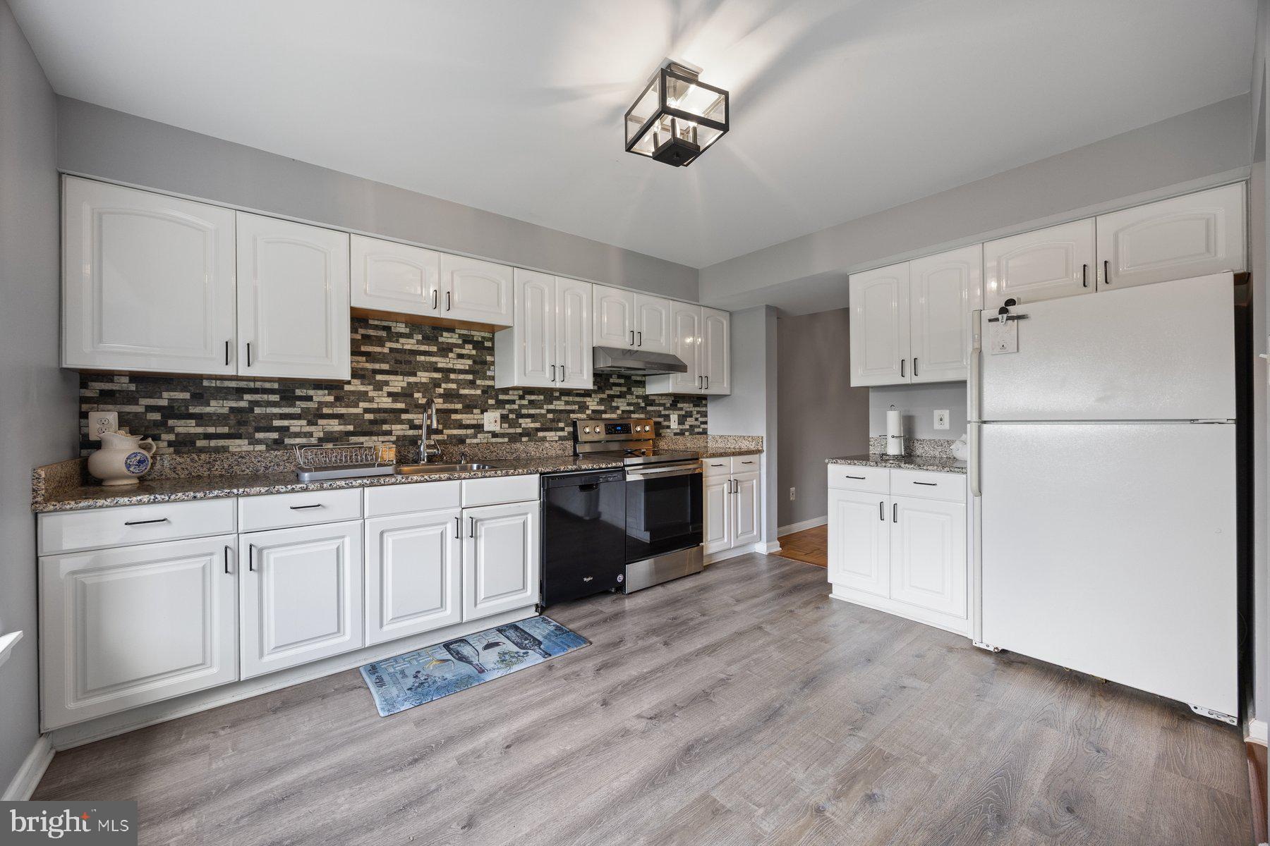 5358 ELIOTS OAK ROAD