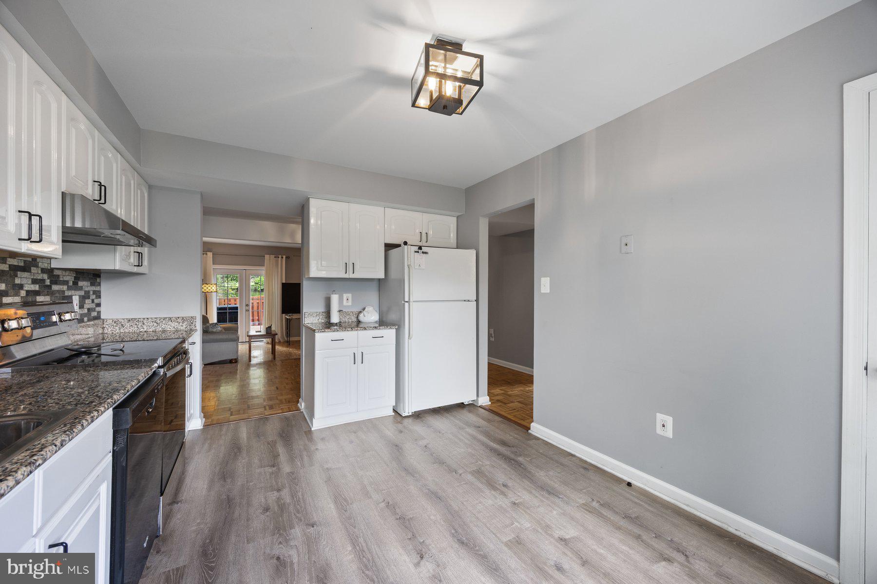 5358 ELIOTS OAK ROAD