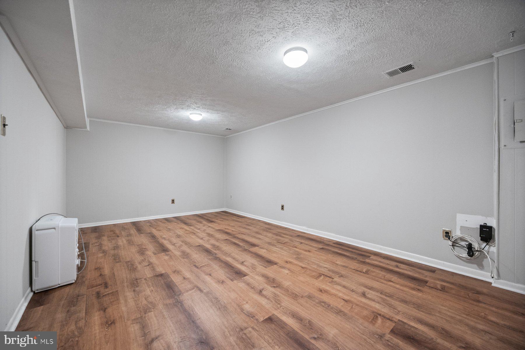 5358 ELIOTS OAK ROAD