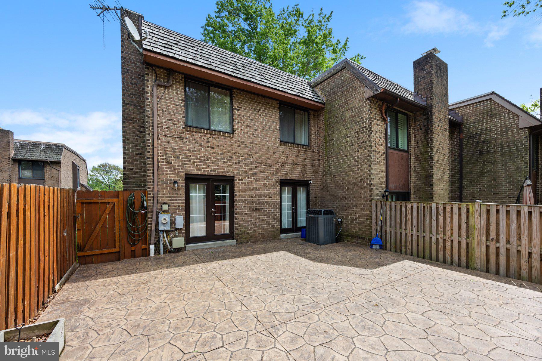 5358 ELIOTS OAK ROAD