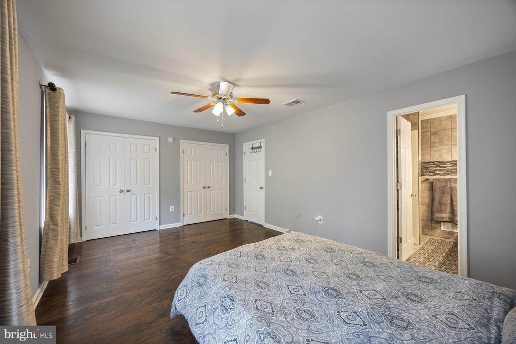 5358 ELIOTS OAK ROAD