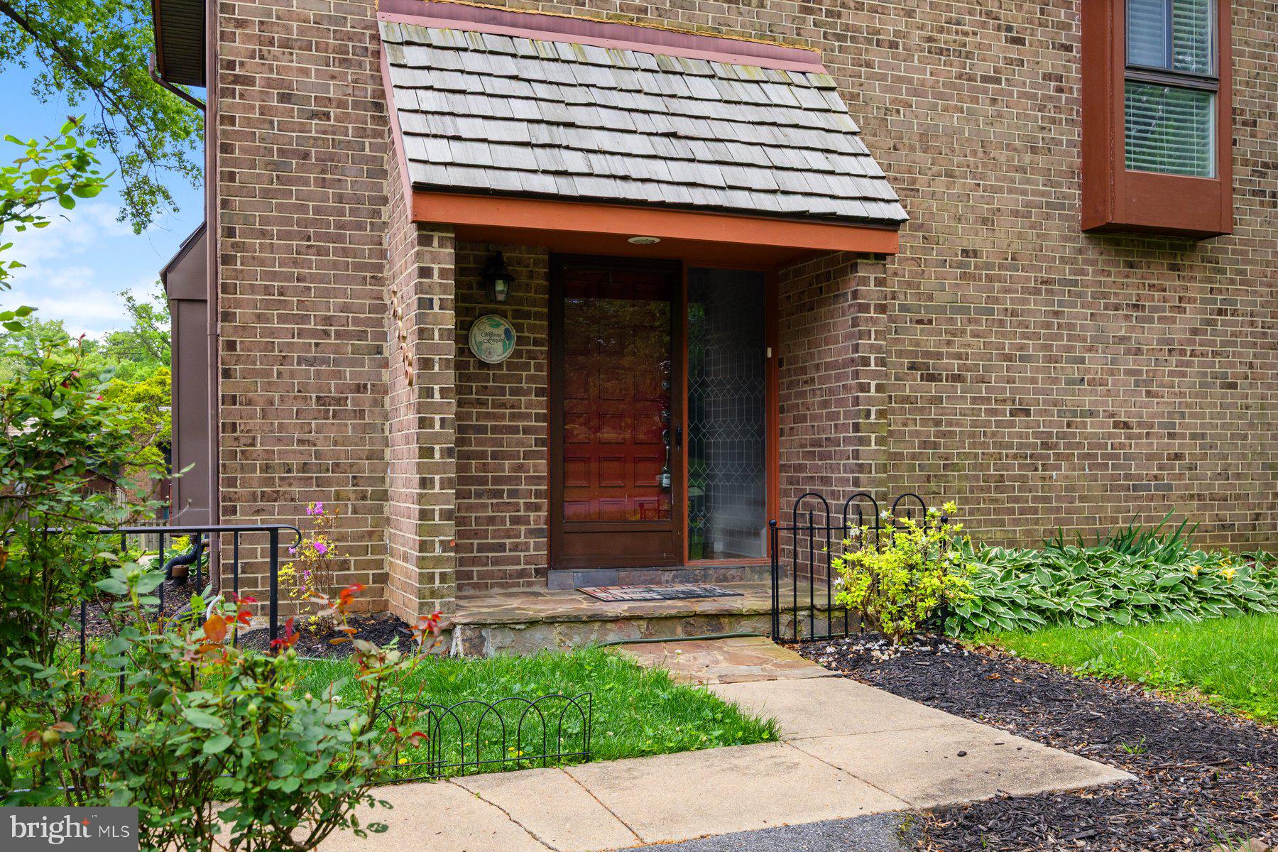 5358 ELIOTS OAK ROAD