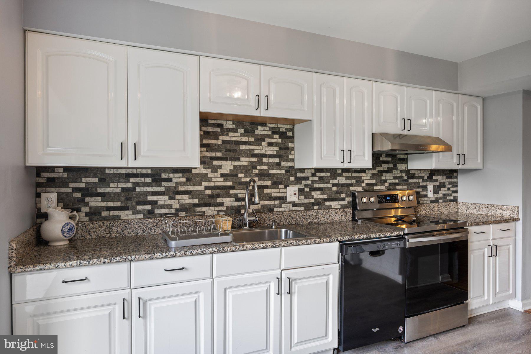 5358 ELIOTS OAK ROAD