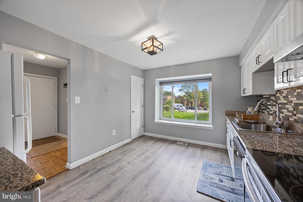 5358 ELIOTS OAK ROAD