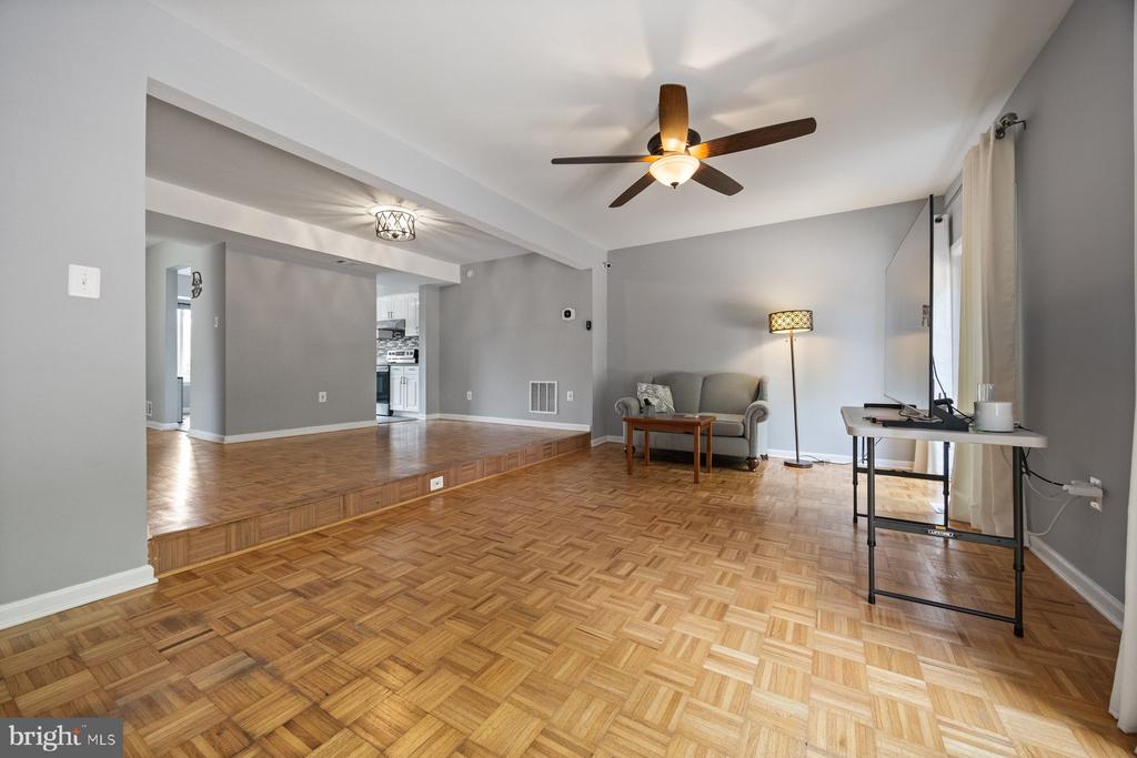 5358 ELIOTS OAK ROAD