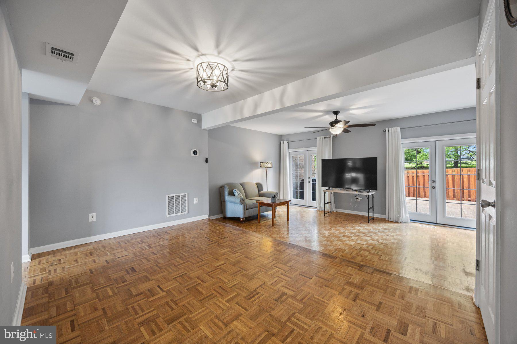 5358 ELIOTS OAK ROAD