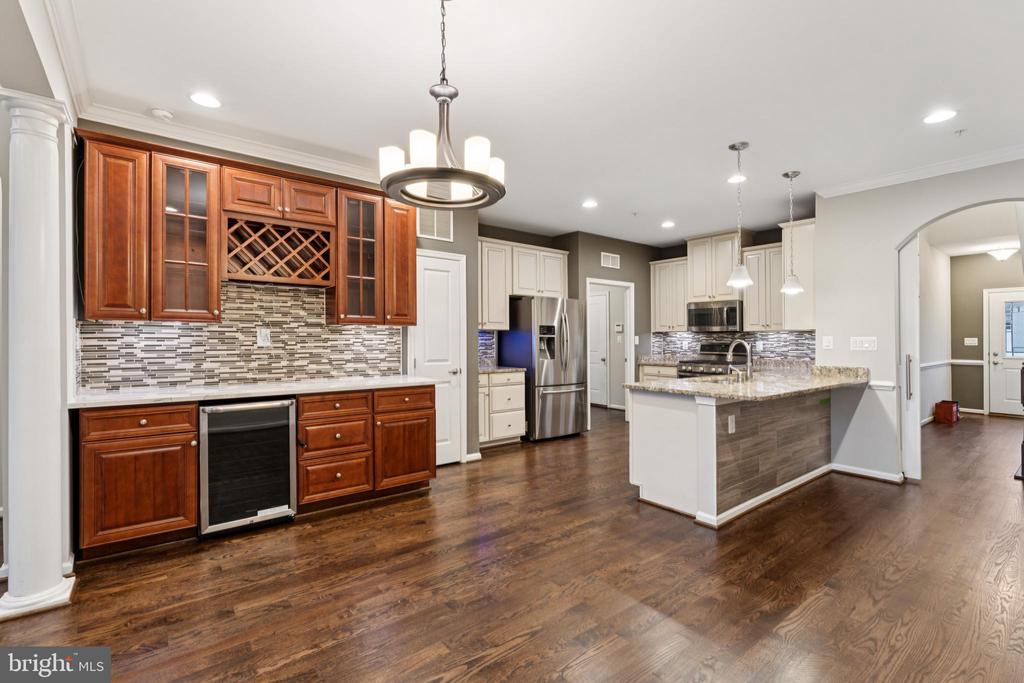 6468 PARK FOREST CIRCLE